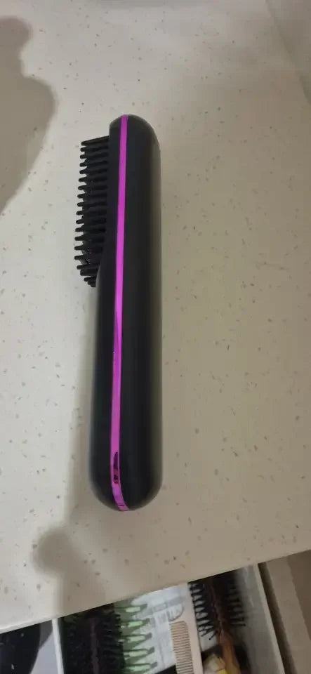 Brosse Lissante Pro Lisse Élégant et Coiffé en Quelques Minutes — photo d'un client 3